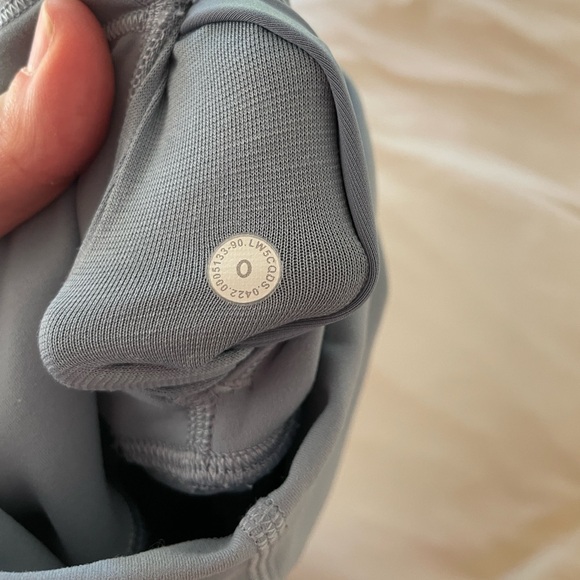 Lulemon Wunder Train High-Rise Tight 25" - Lt. Blue - Size 0 - Picture 5 of 7